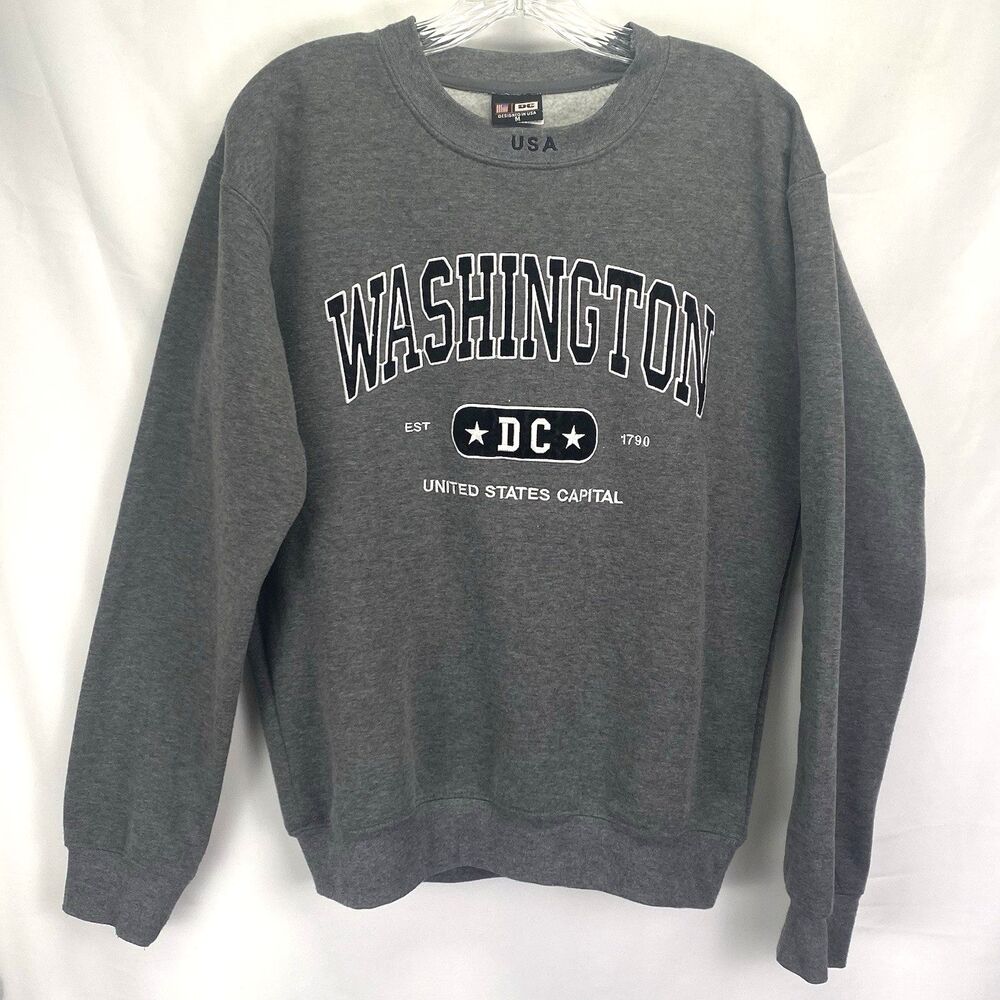 Washington DC Souvenir Sweatshirt Women's Medium White Crewneck USA Embroidered